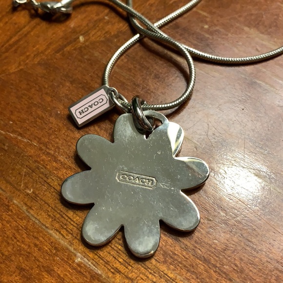 Coach flower necklace - Picture 4 of 5
